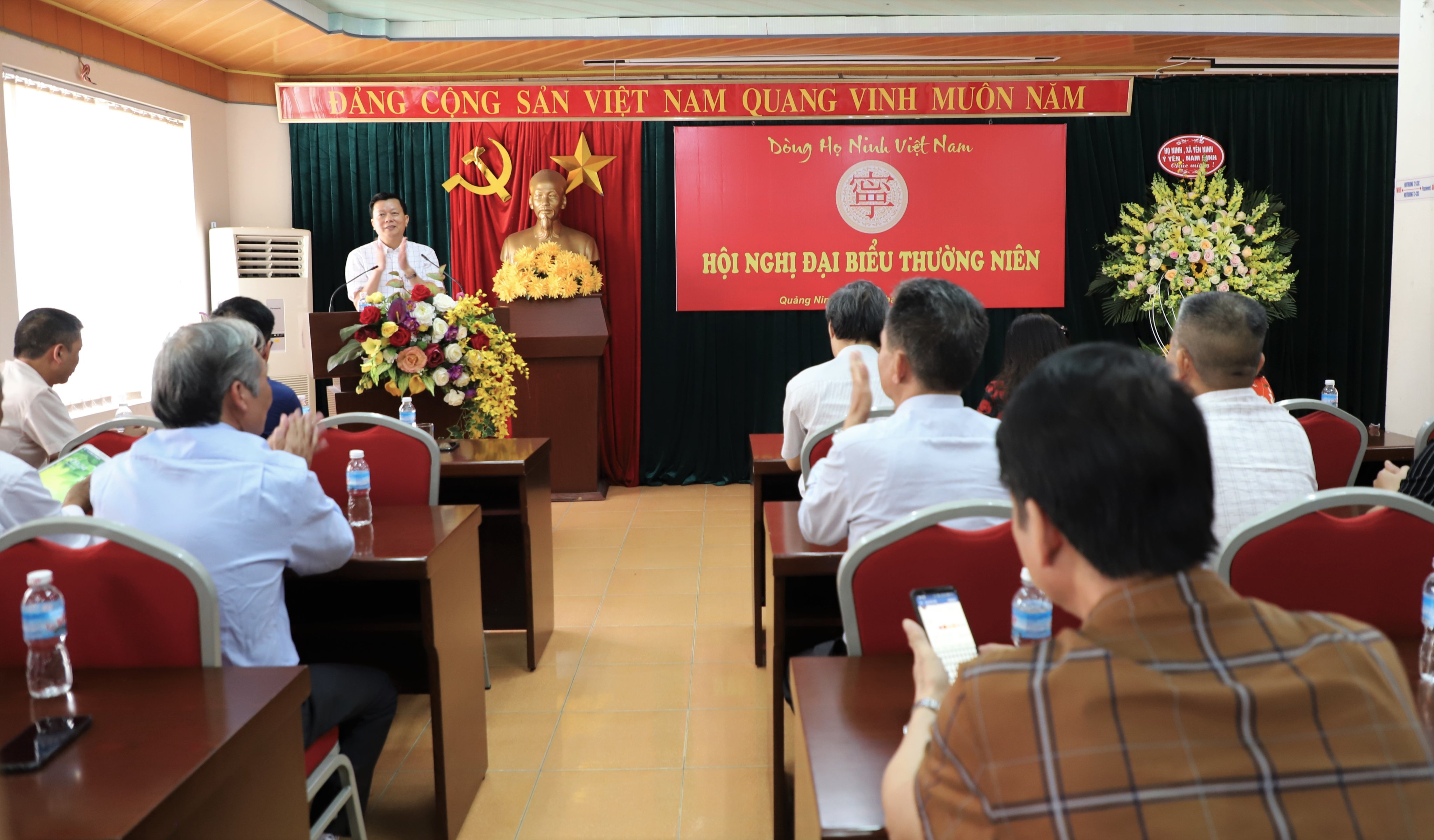 Ông Ninh Văn Chủ, chủ nhà của đại hội 2019 phát biểu khai mạc đại hội